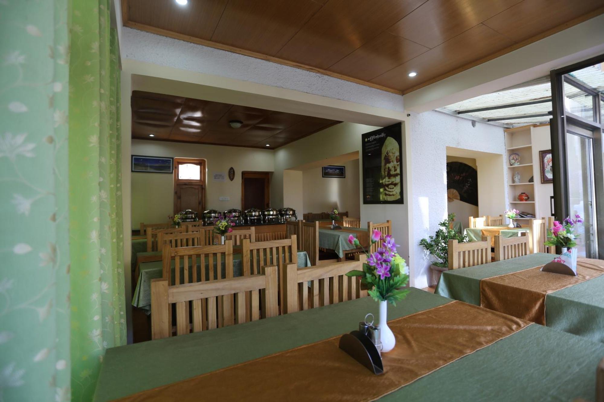 לה Hotel Lhalingkha מראה חיצוני תמונה